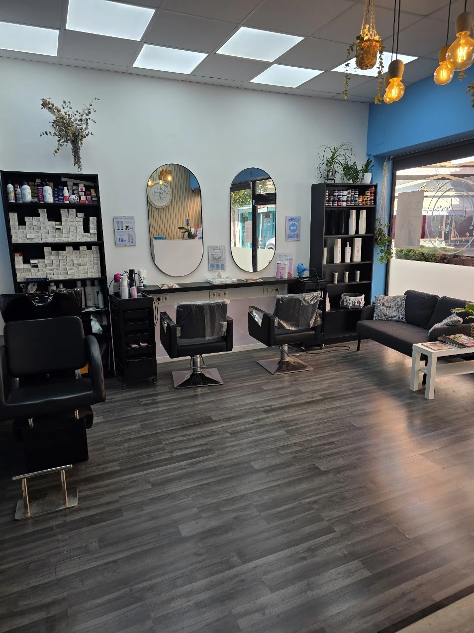 Ven a Donde Ana Peluquería en Donde Ana Peluquería